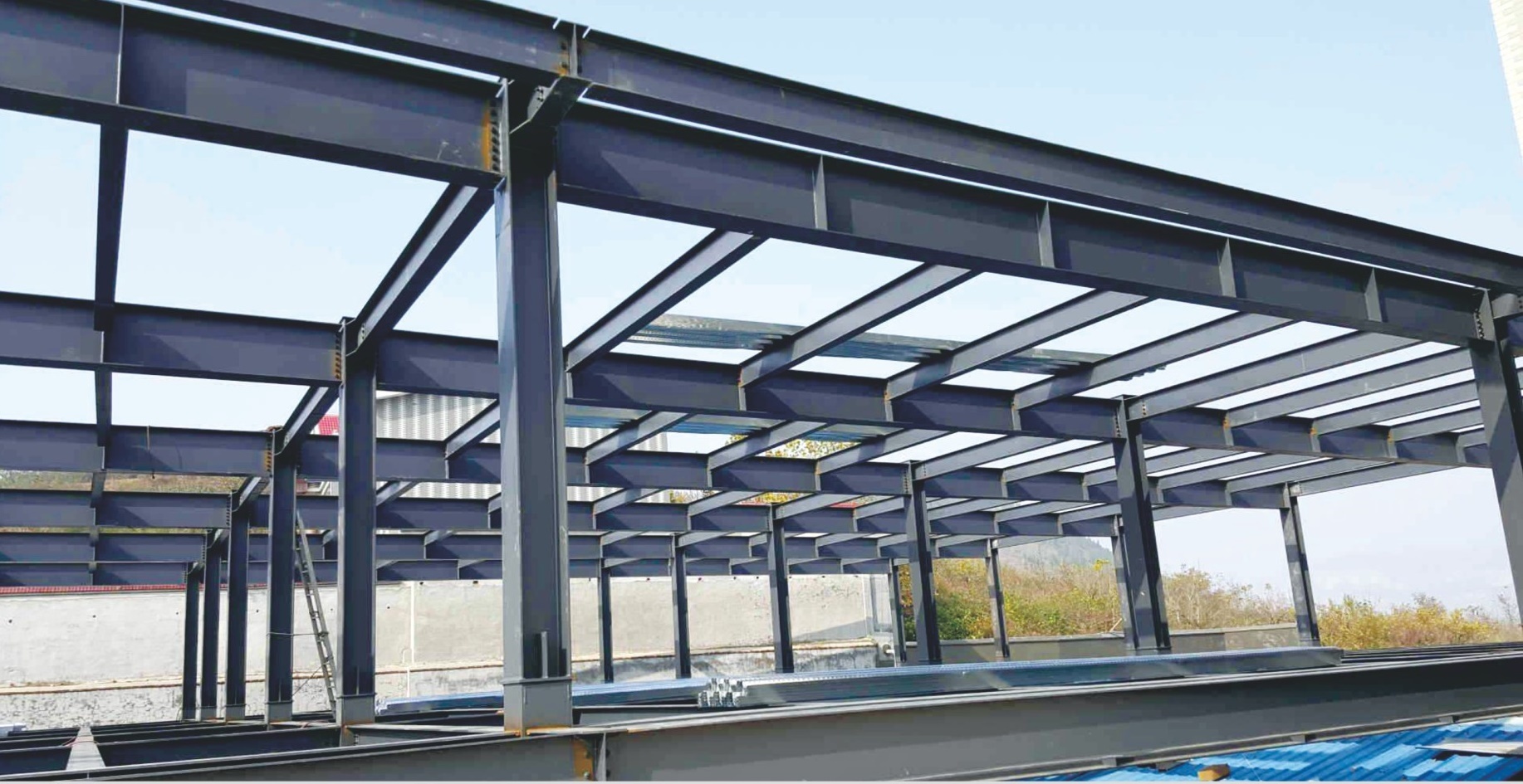 武汉市轨道交通11号线长岭山车辆段钢结构安装工程